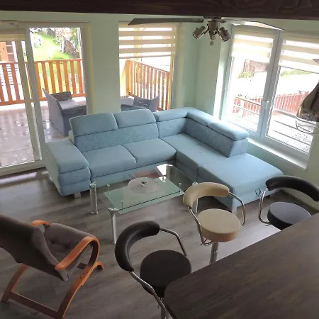 Danmar - Rent Whole Or Upper Floor *